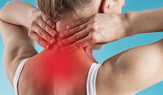 Шея болит